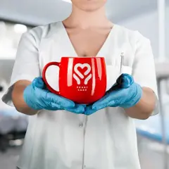Kubki z nadrukiem – skuteczny gadżet promujący Twoją markę