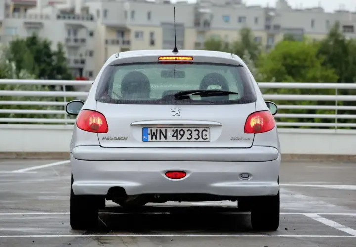 Peugeot 206 jaki silnik wybrać, aby uniknąć problemów i kosztów